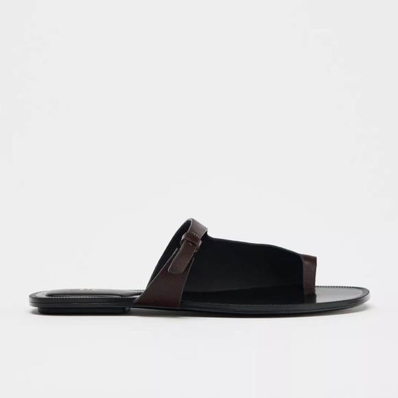ASYMMETRIC LEATHER FLAT SANDALS - Picture 3 of 7